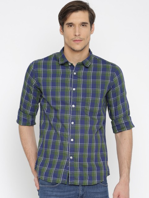 

Flying Machine Men Navy & Green Checked Casual Shirt, Navy blue