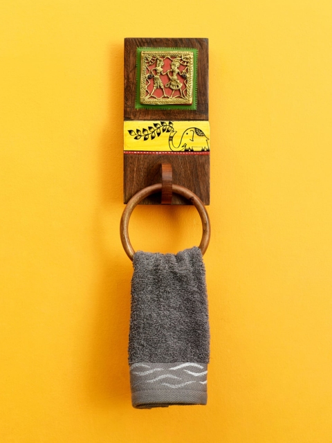 

AAKRITI ART CREATIONS Brown & Yellow Elephant Towel Hanger
