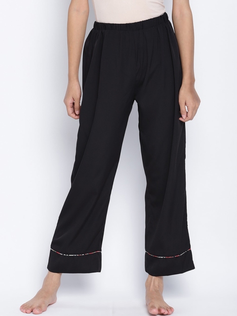 

Oxolloxo Women Black Slim Fit Pleated Parallel Trousers