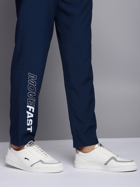 

Slazenger Men White & Grey Solid Sneakers