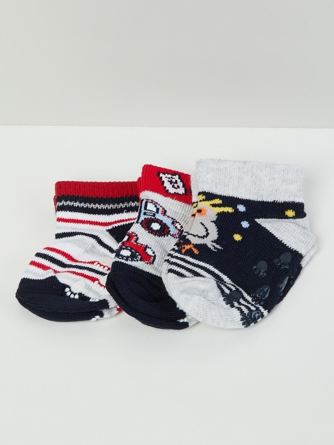 

max Boys Pack of 3 Assorted Ankle Length Socks