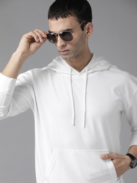 

The Roadster Lifestyle Co Men White Solid Hooded Sweatshirt