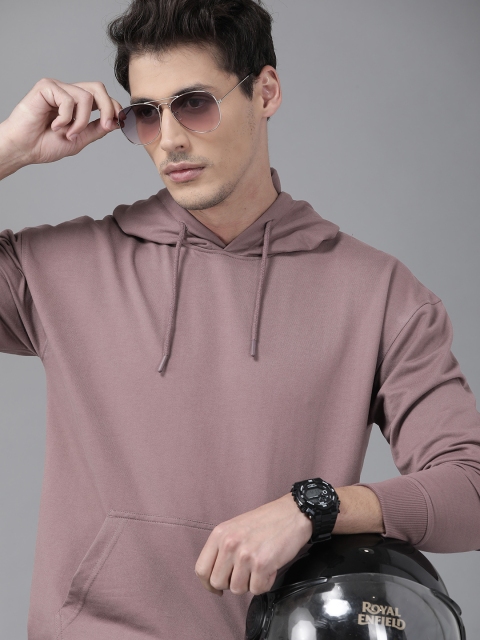 

The Roadster Lifestyle Co Men Mauve Solid Hooded Sweatshirt