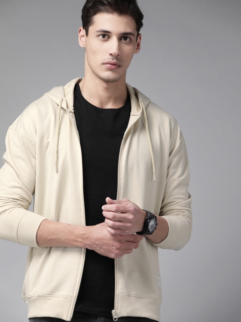 

The Roadster Lifestyle Co Men Yellow Hooded Sweatshirt