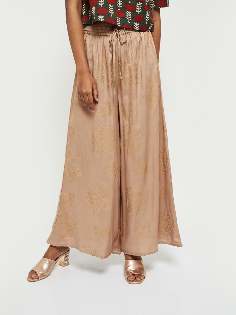 

max Women Beige Floral Printed Palazzos