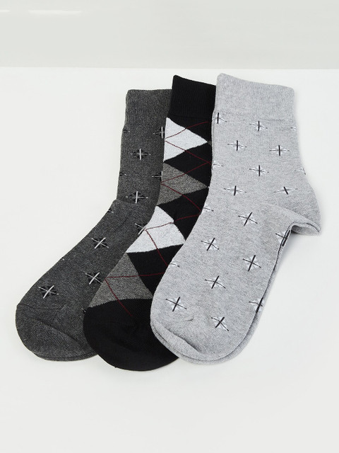

max Men Pack of 3 Assorted Ankle-Length Socks, Multi