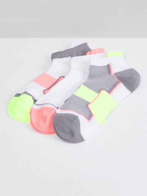 

max Women Pack of 3 Assorted Patterned Ankle-Length Socks