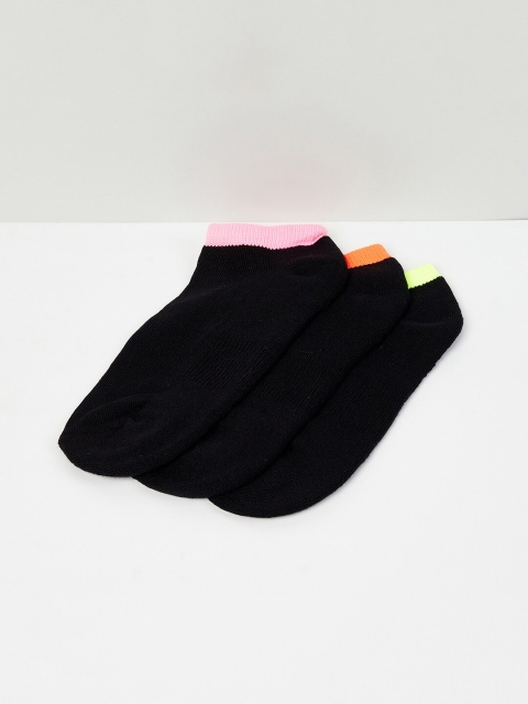 

max Men Multi Pack of 3 Ankle- Length Socks