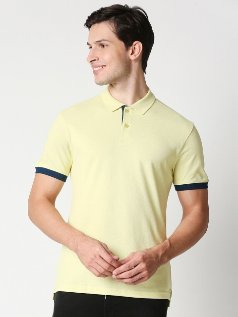 

Bewakoof Men Green Polo Collar Cotton T-shirt