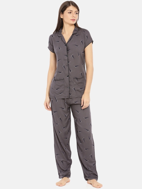 

GOLDSTROMS Women Grey & Black Printed Night suit