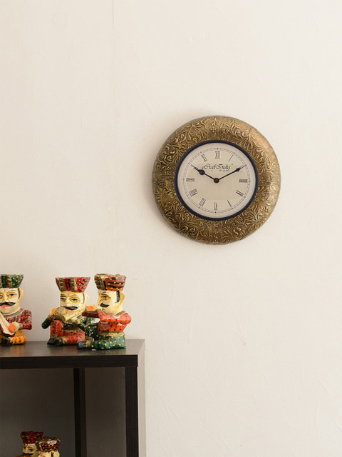 

eCraftIndia Beige Dial Handcrafted 29.21 cm Analogue Wall Clock