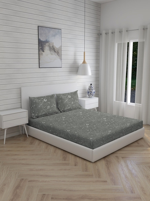 

Layers Grey & White Graphic 150 TC Cotton Queen Bedsheet with 2 Pillow Covers