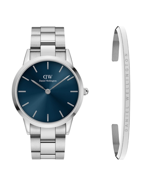 

Daniel Wellington Men Silver-Toned & Blue Watch Gift Set DW00501165