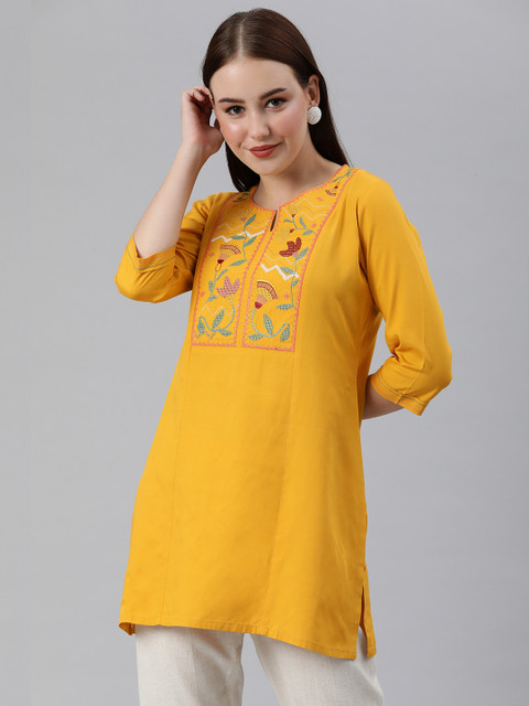 

ETIQUETTE Women Yellow Yoke Design Embroidered Keyhole Neck Kurta