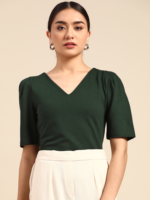 

COVER STORY Women Green Solid V-Neck T-shirt