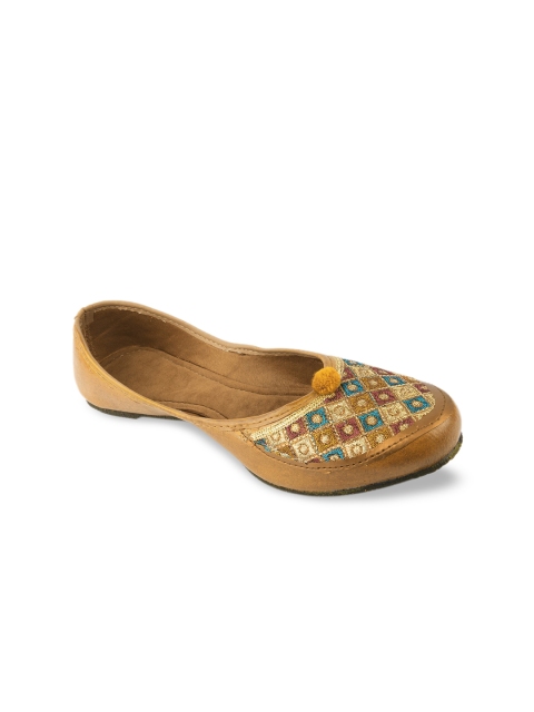 

DESI COLOUR Women Tan Embroidered Leather Ethnic Mojari Flats