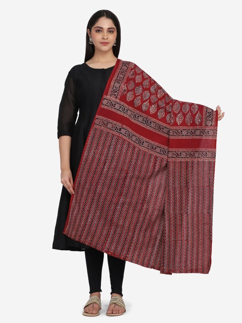 

THE WEAVE TRAVELLER Red & Black Ajrakh Printed Pure Cotton Block Print Dupatta