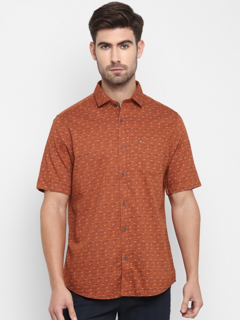 

Turtle Men Orange Slim Fit Opaque Printed Casual Shirt