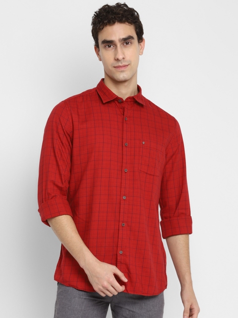 

Turtle Men Red Slim Fit Opaque Checked Casual Shirt