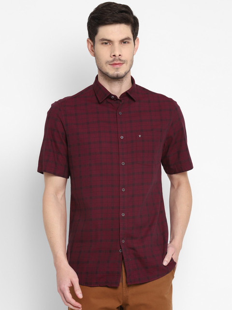 

Turtle Men Maroon Slim Fit Opaque Checked Casual Shirt