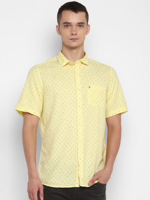 

Turtle Men Yellow & Black Slim Fit Opaque Printed Casual Shirt