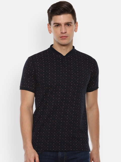 

V Dot Men Black & Orange Printed Slim Fit T-shirt