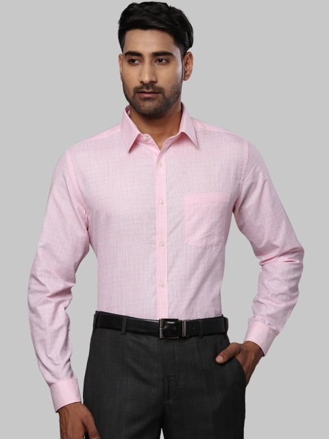

Next Look Men Pink Checked Formal Shirt