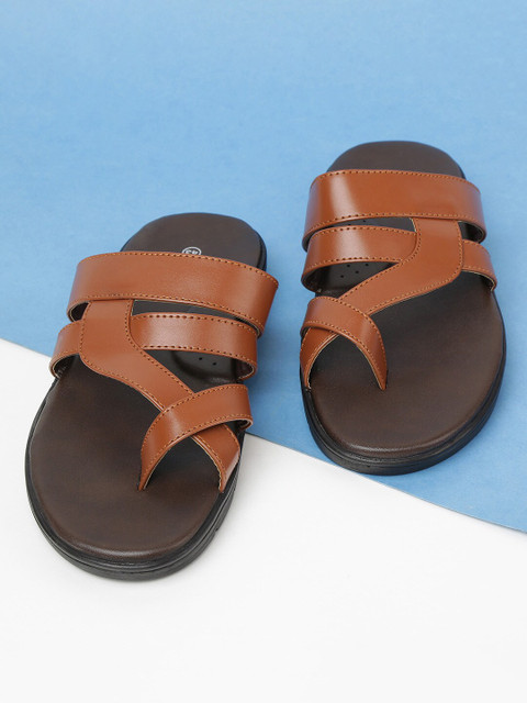 

max Men Brown & Black Solid Comfort Sandals