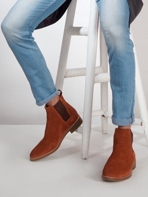 

Saint G Men Tan Leather Solid Mid-Top Chelsea Boots