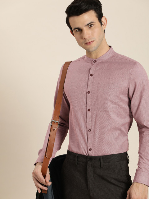 

INVICTUS Men Red Striped Slim Fit Mandarin Collar Casual Shirt