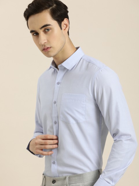 

INVICTUS Men Blue Solid Slim Fit Smart Casual Shirt