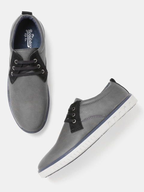 

Roadster Men Grey Solid Regular Sneakers