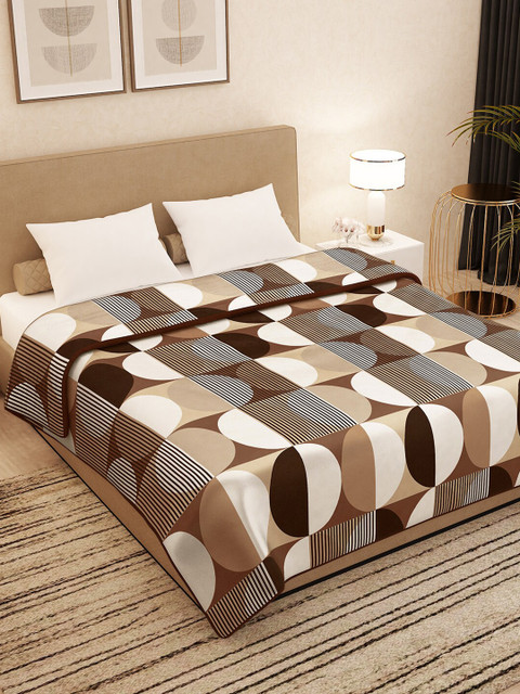 

Story@home Beige & Brown Geometric AC Room 400 GSM Double Bed Blanket
