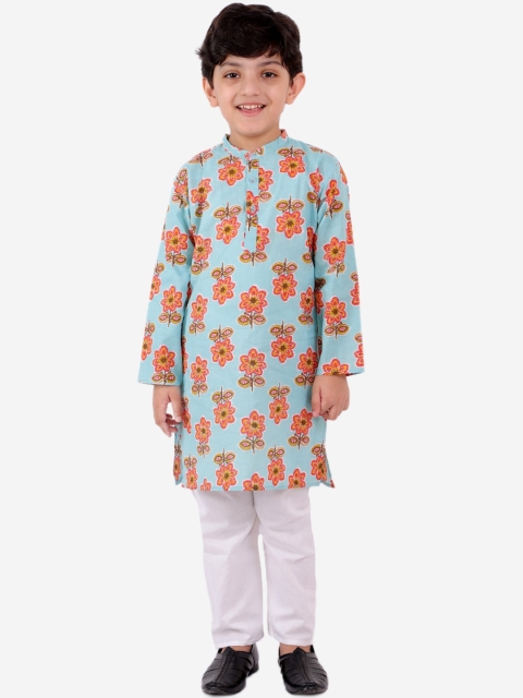 

YK Boys Blue & White Floral Printed Regular Pure Cotton Kurta with Pyjamas