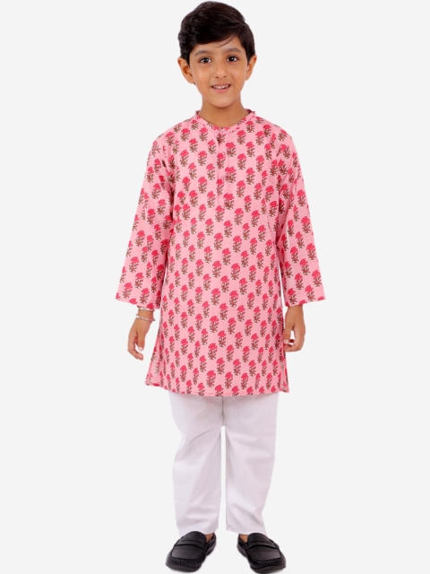 

YK Boys Pink & White Ethnic Motifs Printed Regular Pure Cotton Kurta with Pyjamas