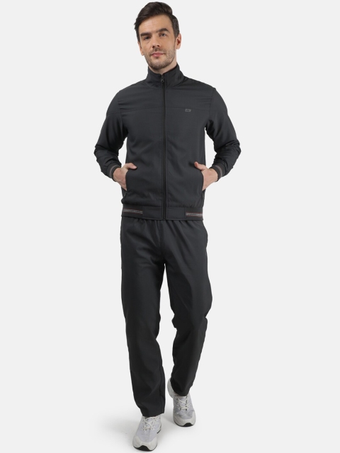 

Monte Carlo Men Grey Solid Tracksuits