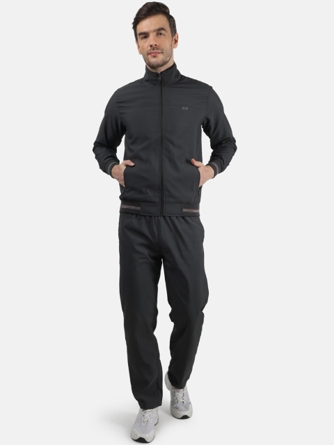

Monte Carlo Men Grey Solid Tracksuits