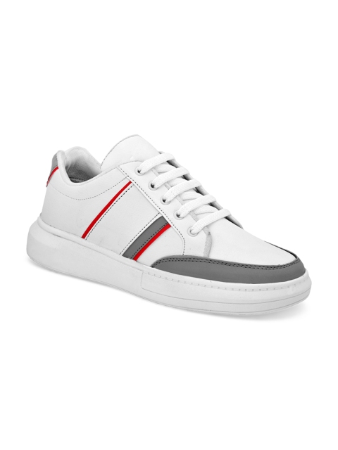 

The Roadster Lifestyle Co Men White Sneakers