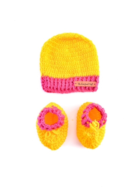 

The Original Knit Girls Yellow & Pink Beanie With Booties