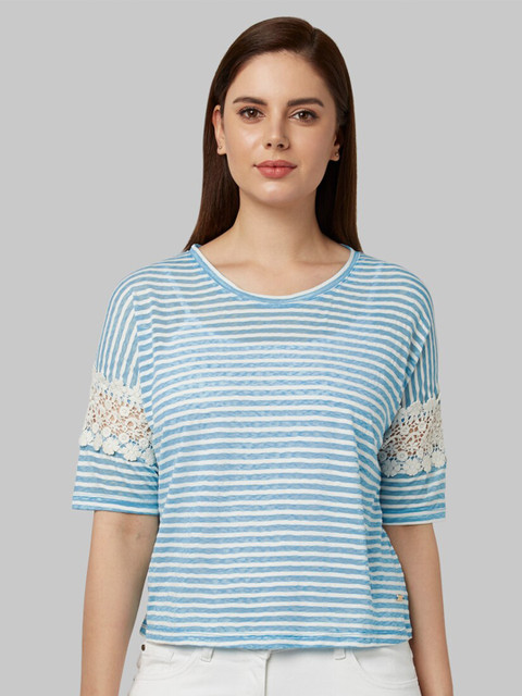 

Park Avenue Woman Blue & White Striped Extended Sleeves T-shirt