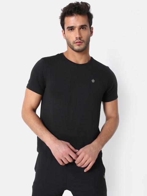 

Cultsport Men Grey Striped Training or Gym T-shirt