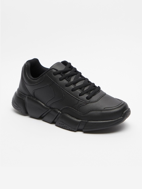 

shoexpress Women Black Training or Gym Non-Marking Shoes