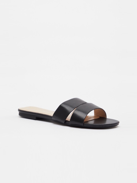 

shoexpress Women Black Open Toe Flats