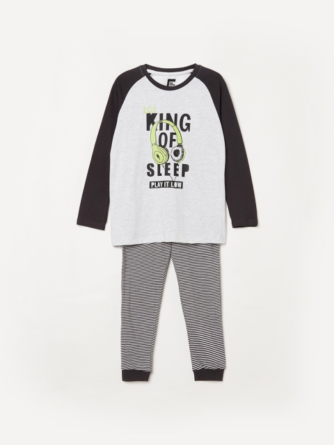 

Fame Forever by Lifestyle Boys Grey Melange & Black Typography Printed Night Suit