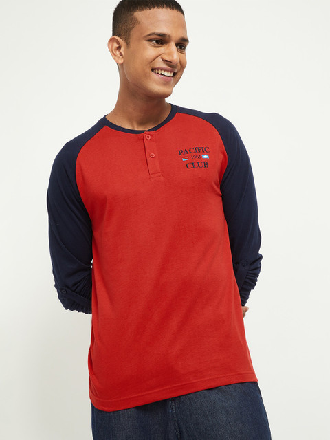 

max Men Red & Navy Blue Colourblocked Henley Neck T-shirt