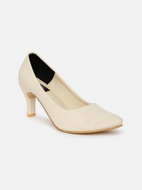 

VAYONAA Cream-Coloured PU Pumps