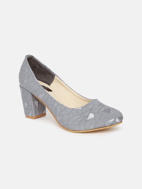 

VAYONAA Grey Block Pumps