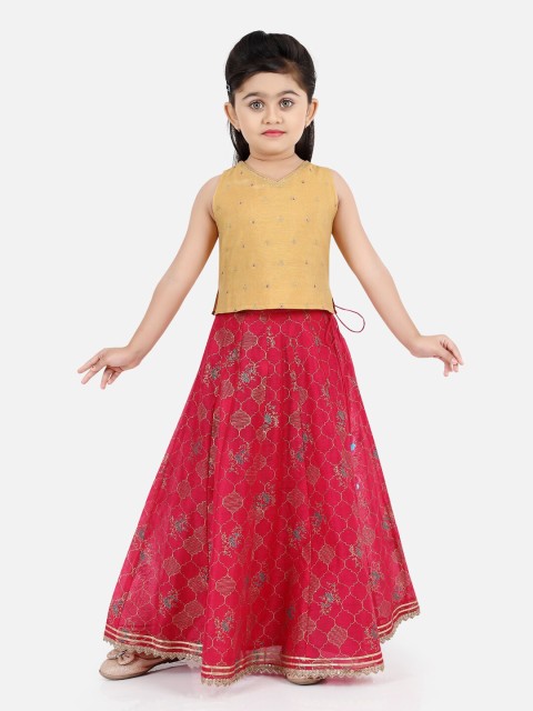 

Ashneeta Girls Gold-Toned & Red Embroidered Foil Print Ready to Wear Lehenga & Choli