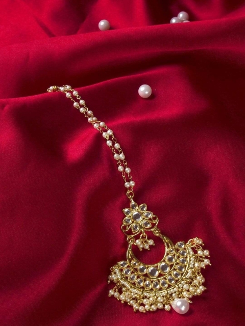

Anouk Women Gold-Toned & Plated Kundan Handcrafted Maangtika
