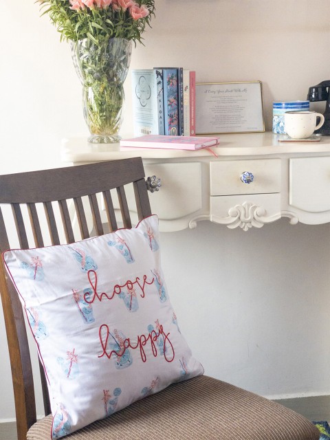 

BandBox White & Red Floral Square Cushion Covers